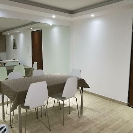 Appartamento Casa Stefania Basiglio Esterno foto